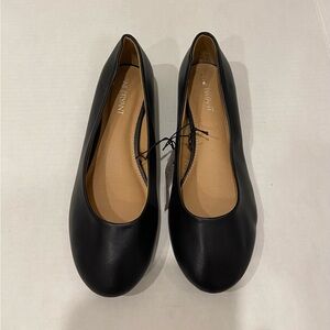 Lane Bryant NWT Classic Black Faux Leather Round Toe Loafers 8W